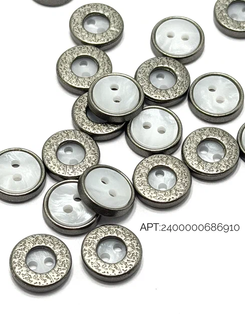 910
