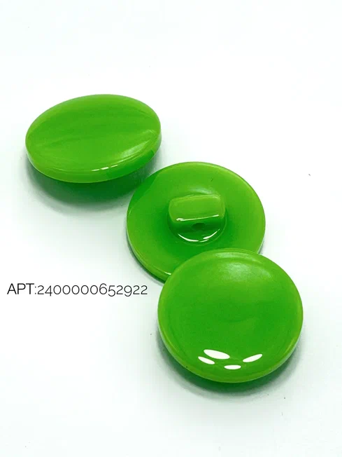 922